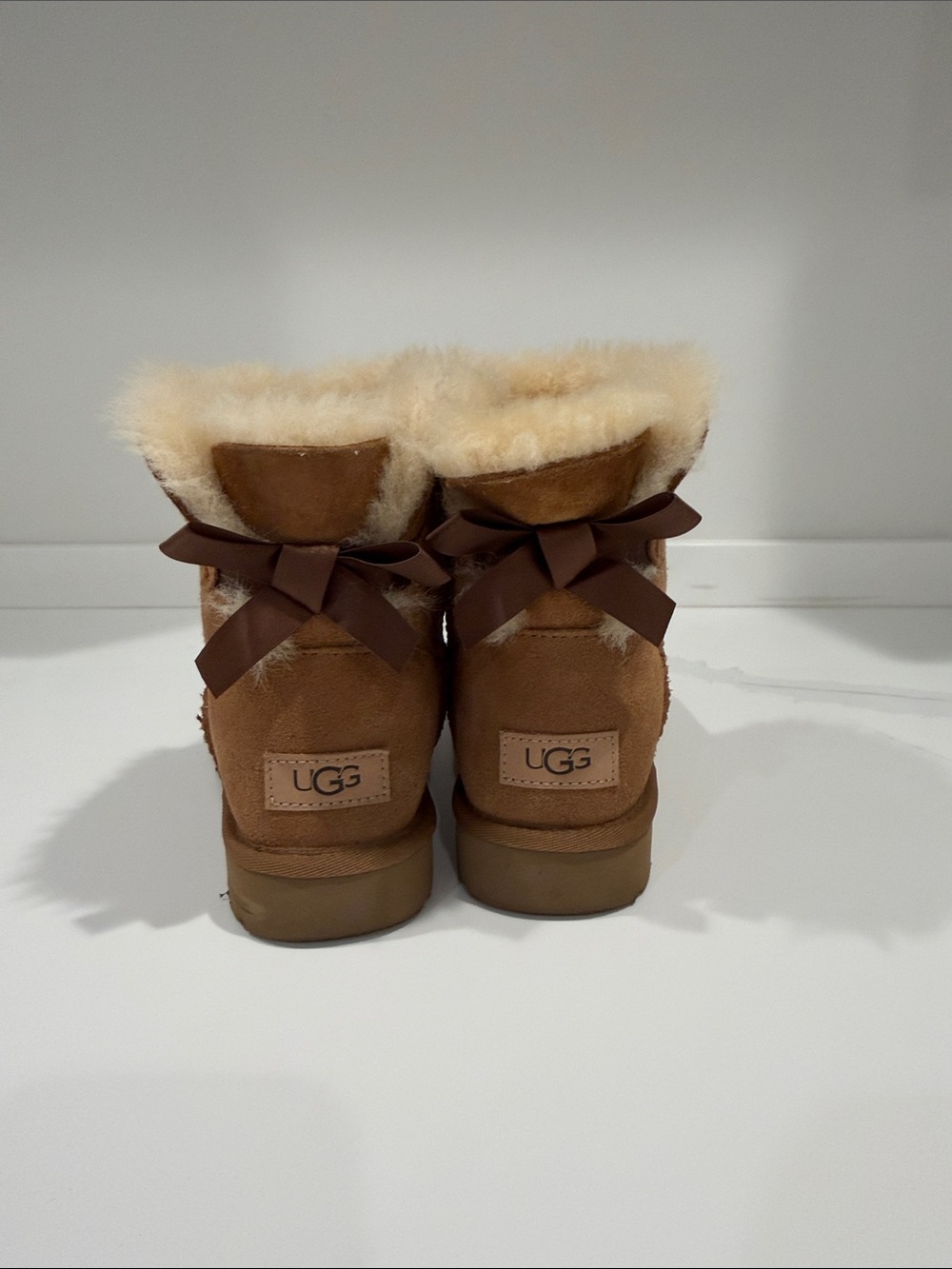 UGG boots with bows - Picture 2 of 6